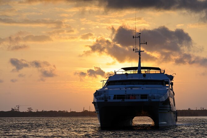 Sunset Yacht Cruise from Benoa Harbor