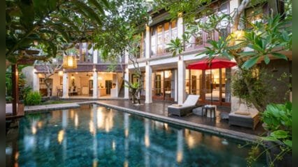 Beachfront Bliss: Villas in Jimbaran And Nusa Dua With Direct Beach Access.