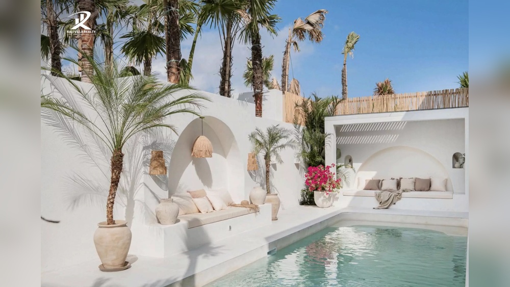 The Price of Privacy: What Does a $1000+ Luxury Villa in Seminyak Include?